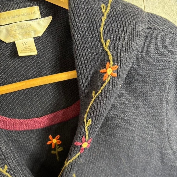 Hand embroidered CJ Banks Navy blue floral embroidered cardigan button front XL - Picture 4 of 8